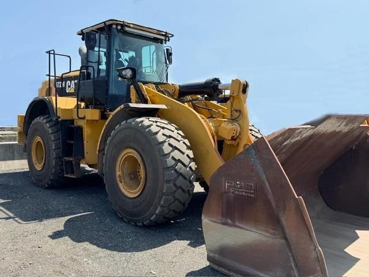 Used 2020 CATERPILLAR 972M