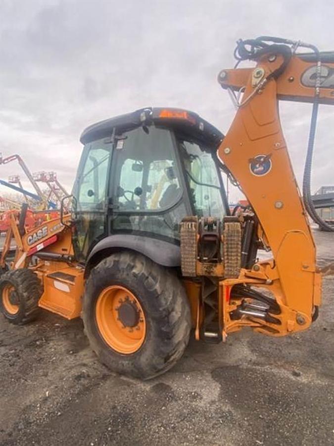 Used 2017 CASE 580N EP