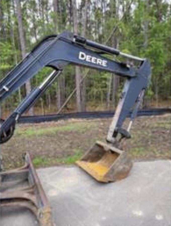 Used 2017 DEERE 50G