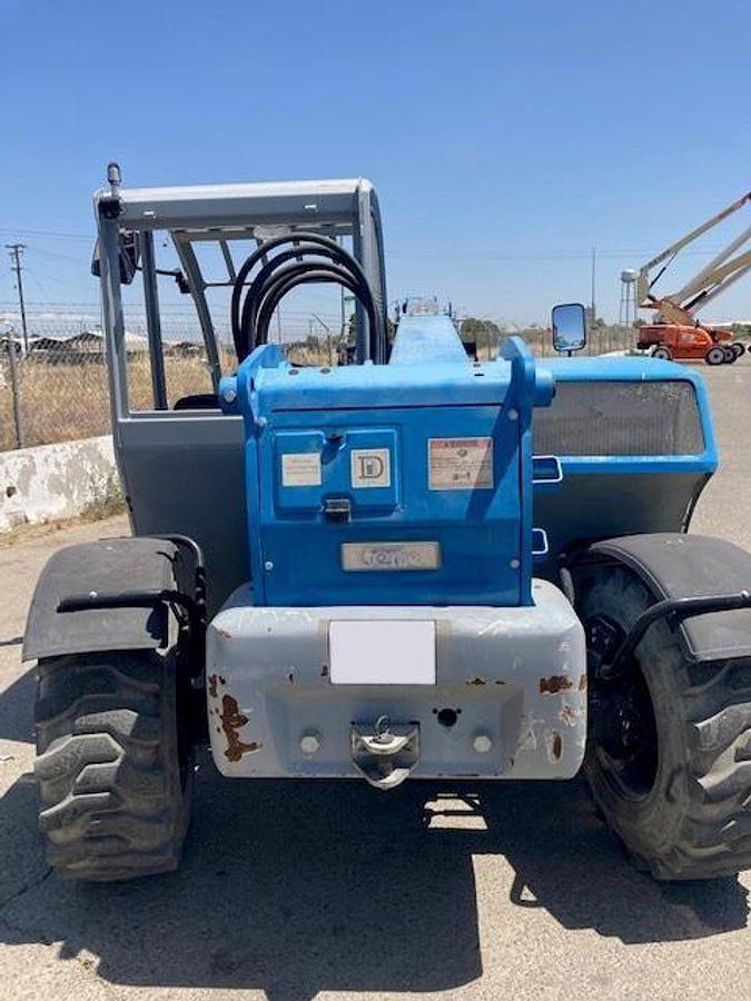Used 2013 GENIE GTH5519