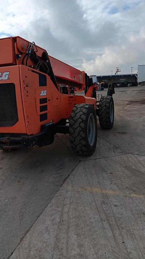 Used 2017 SKY TRAK 10054