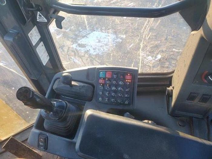 Used 2017 DEERE 544K