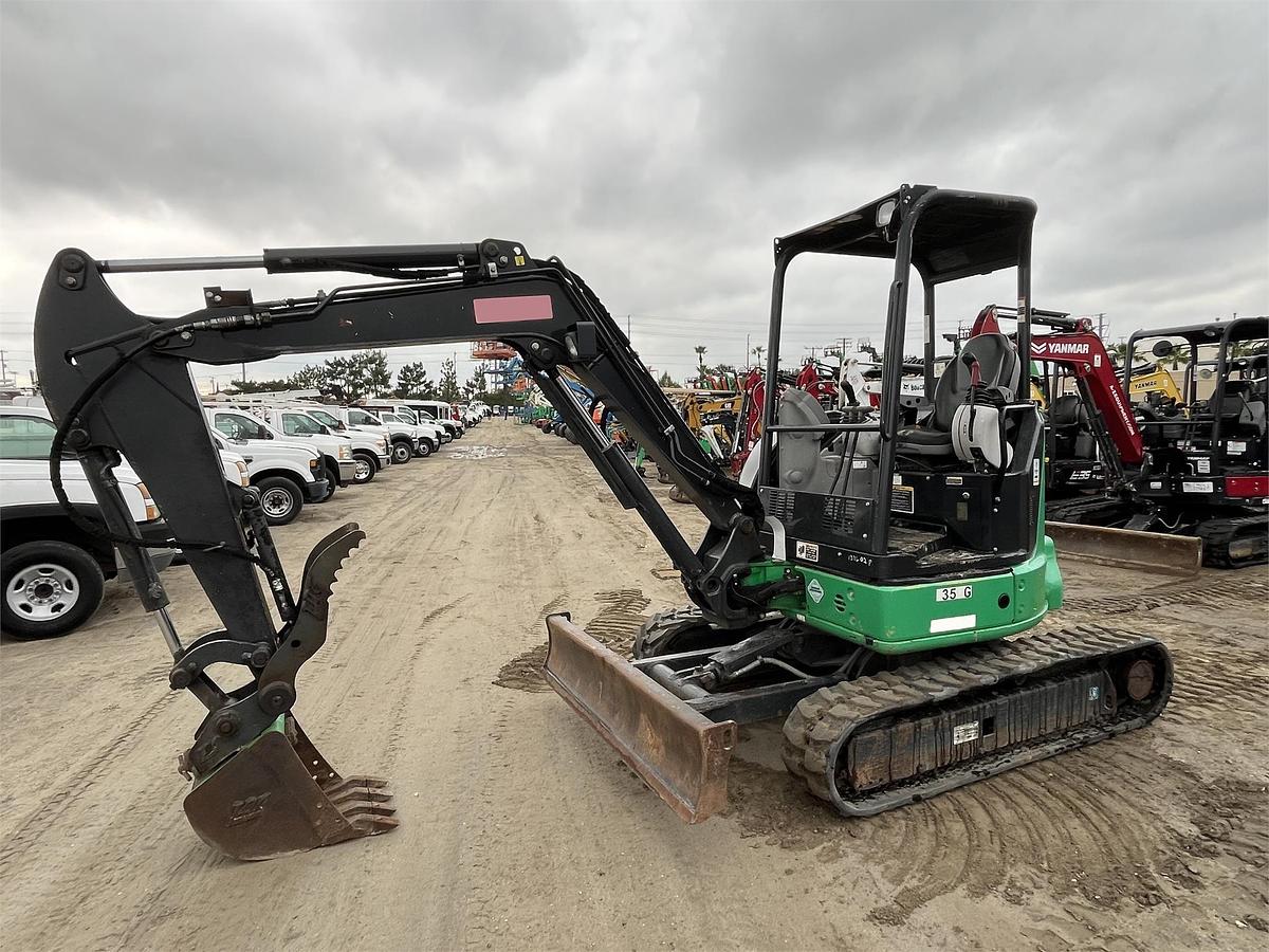 Used 2017 DEERE 35G