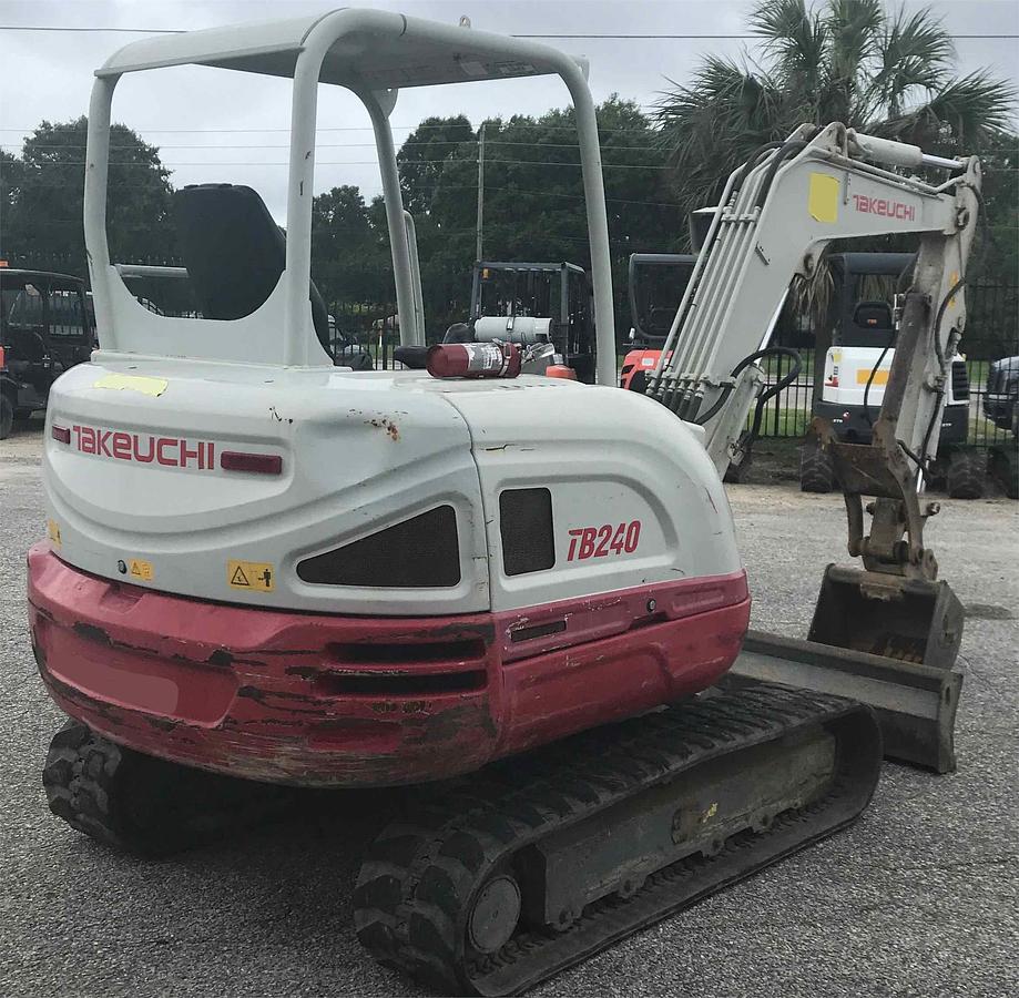 Used 2016 TAKEUCHI TB240