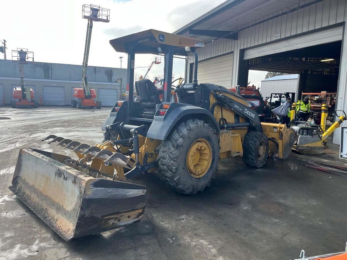 Used 2019 DEERE 210LEP