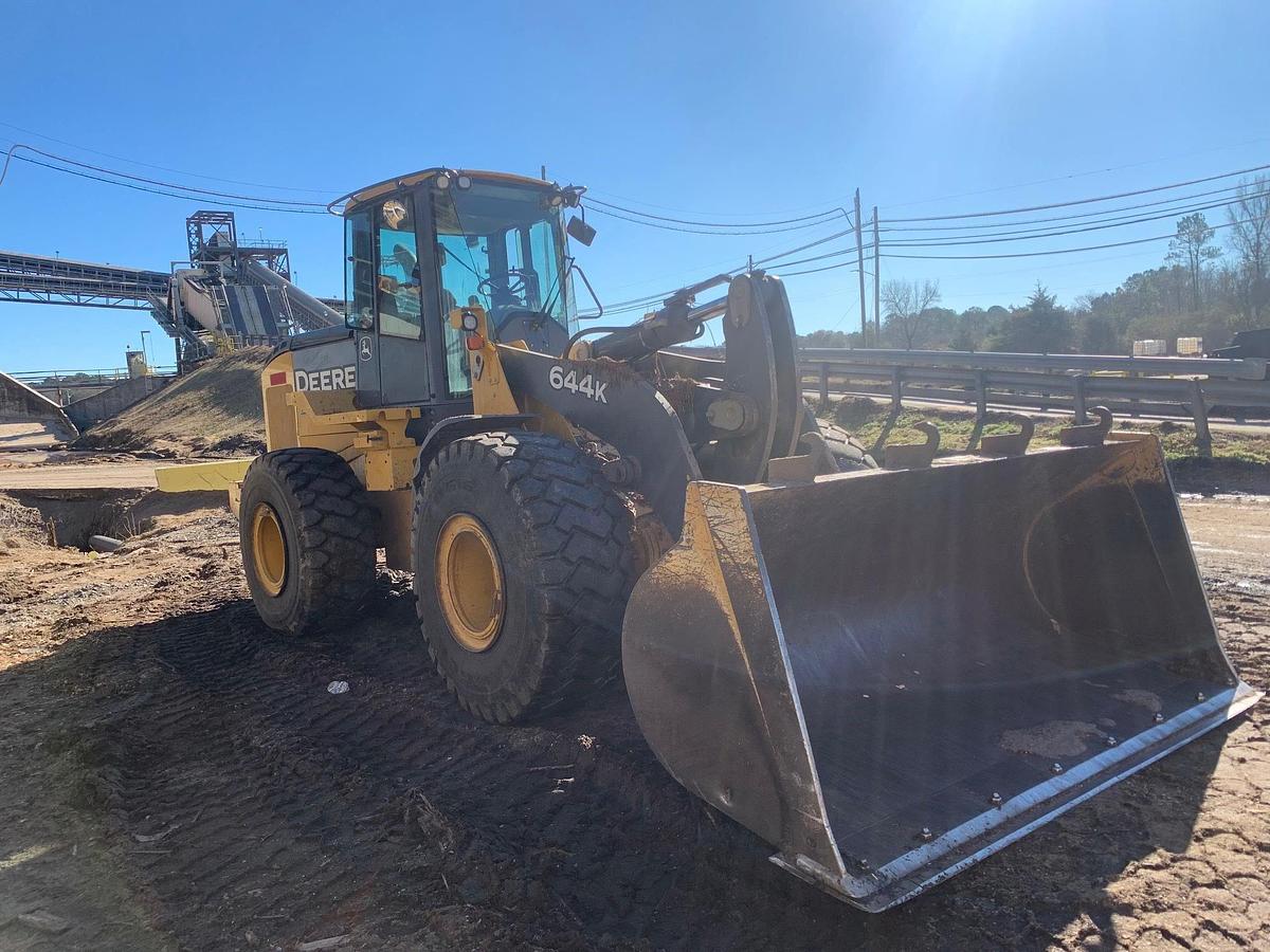 Used 2015 DEERE 644K