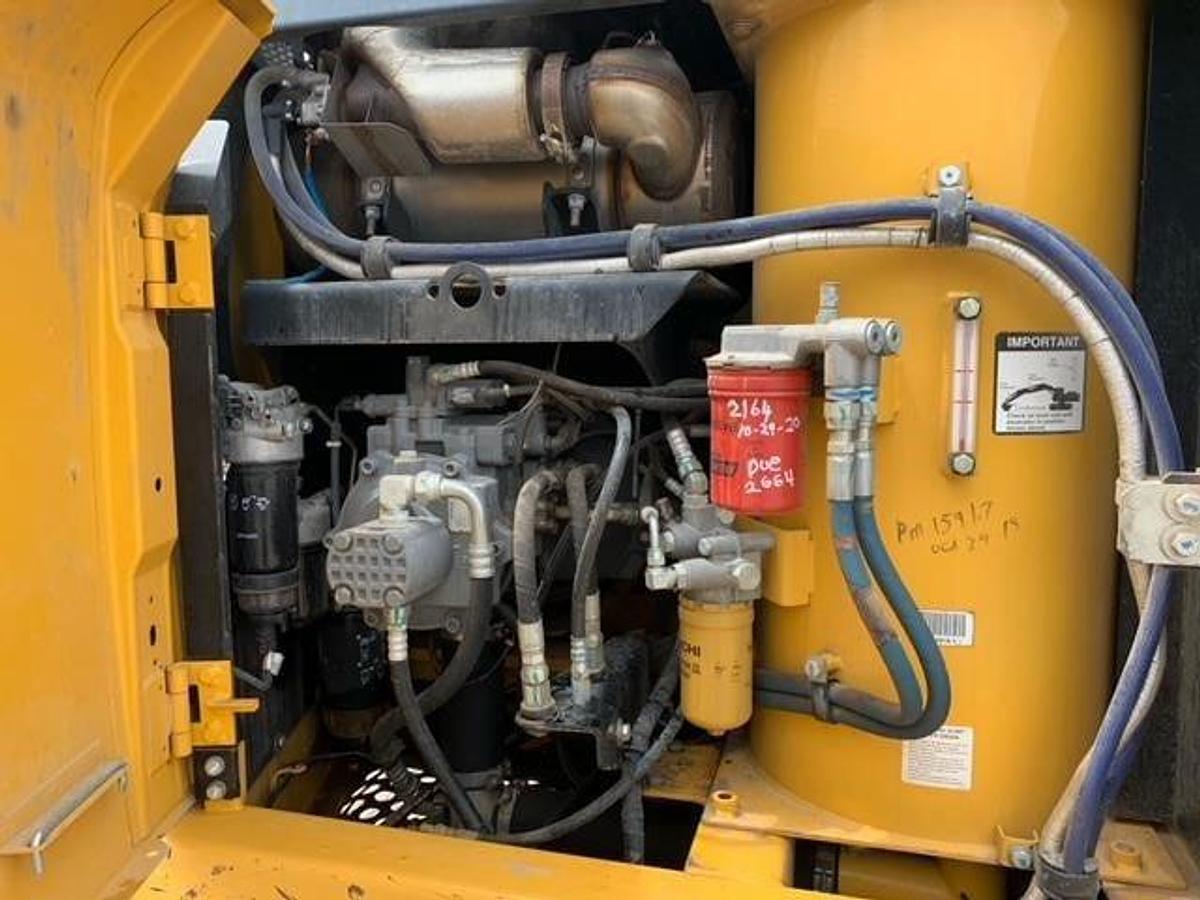 Used 2017 DEERE 130G