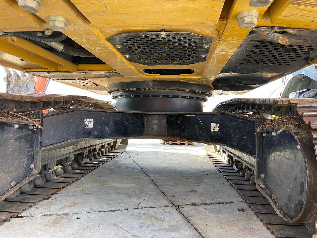 Used 2015 DEERE 180G LC