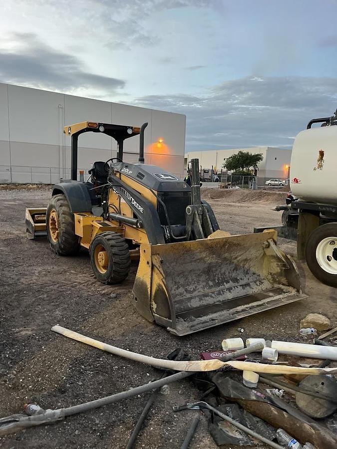 Used 2020 DEERE 210LEP