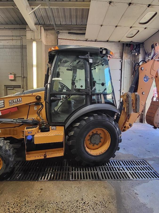 Used 2017 CASE 580SN