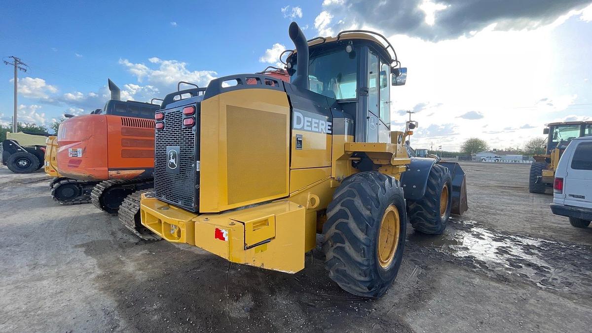 Used 2017 DEERE 544KII