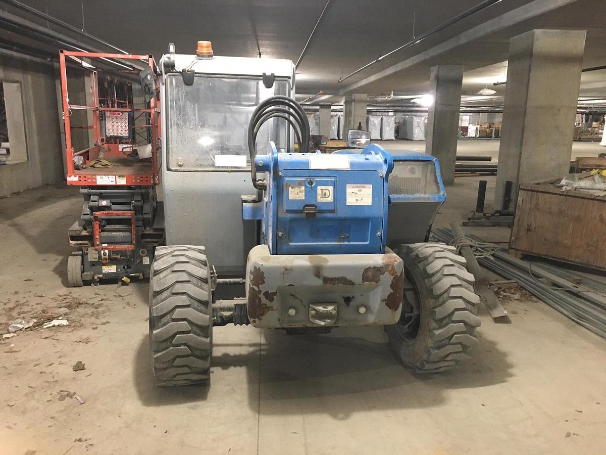 Used 2013 GENIE GTH5519