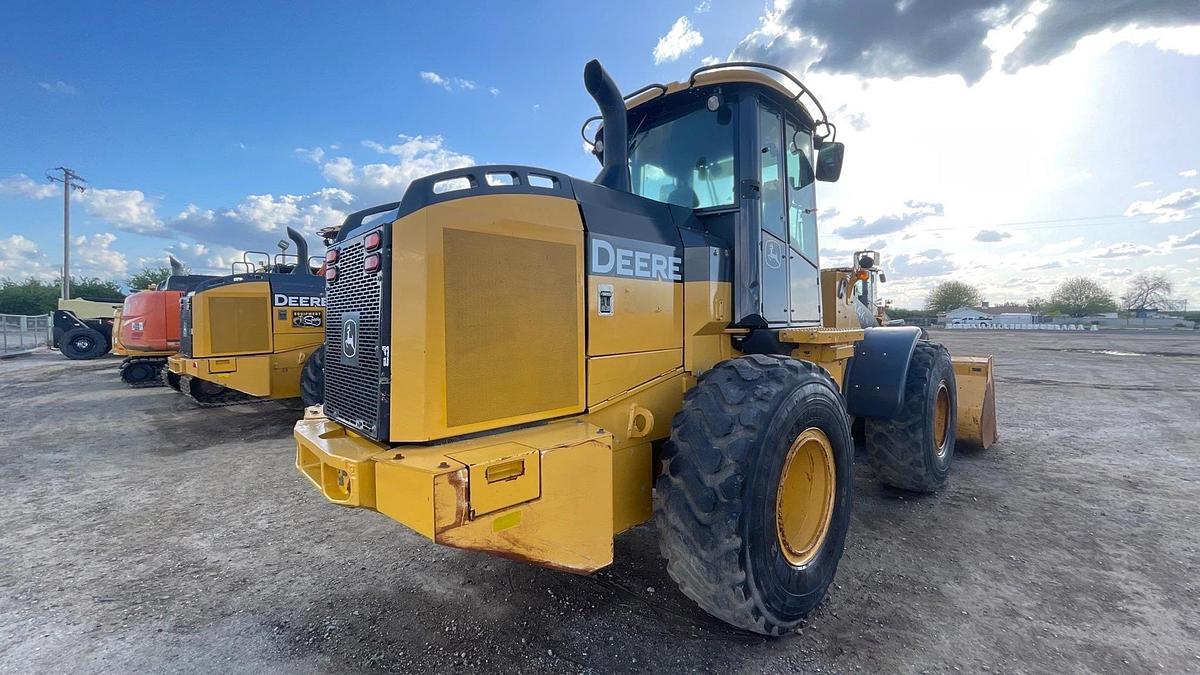Used 2017 DEERE 544KII