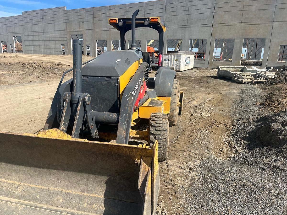 Used 2019 DEERE 210LEP
