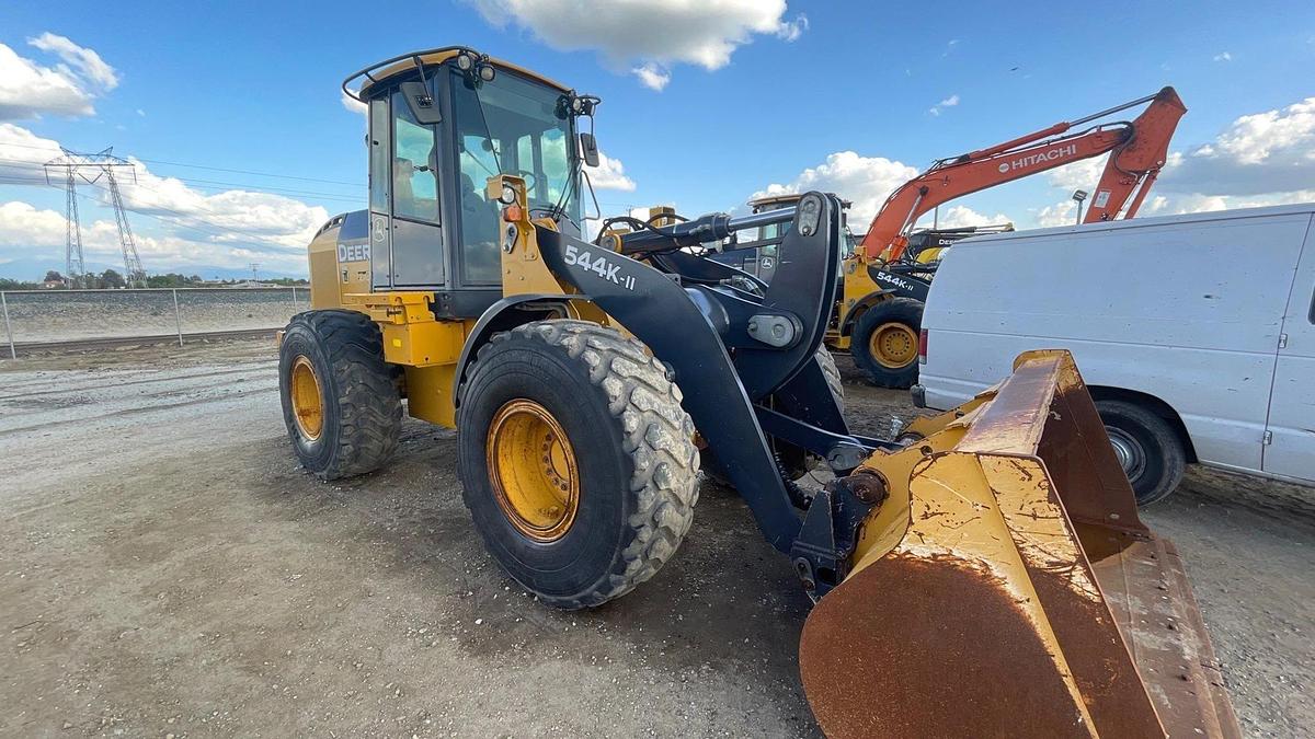 Used 2017 DEERE 544KII