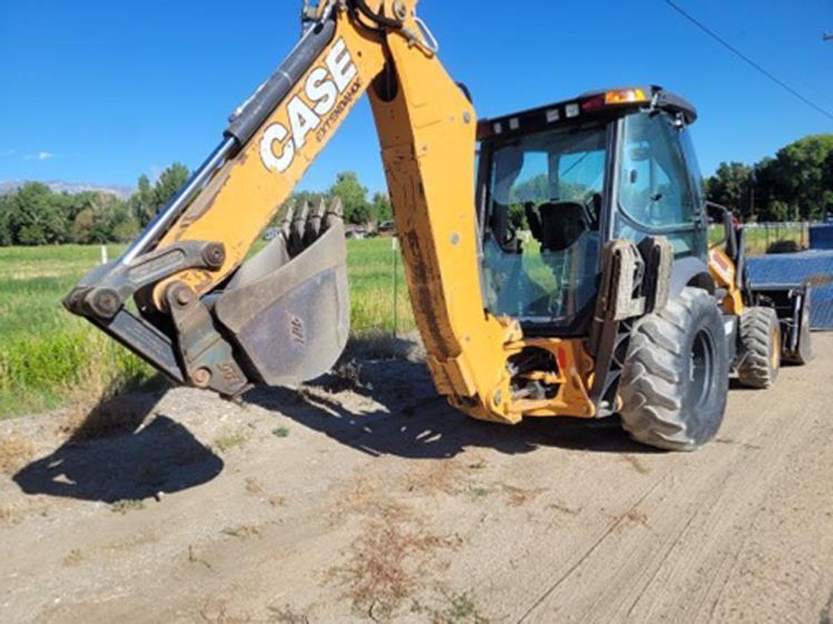 Used 2018 CASE 580N EP