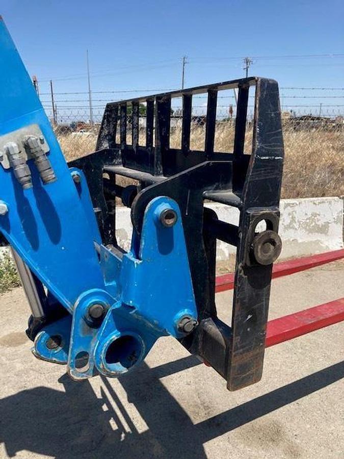 Used 2013 GENIE GTH5519