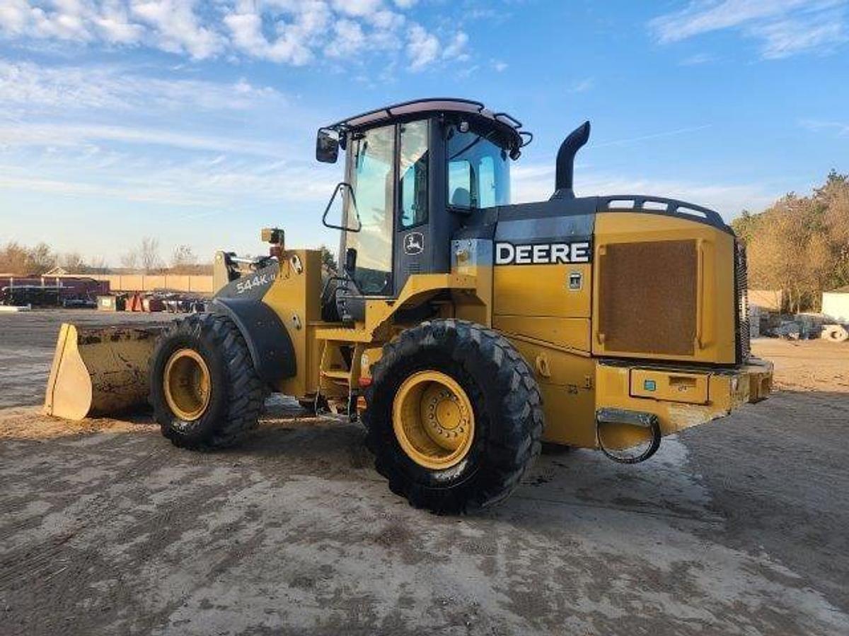 Used 2018 DEERE 544K