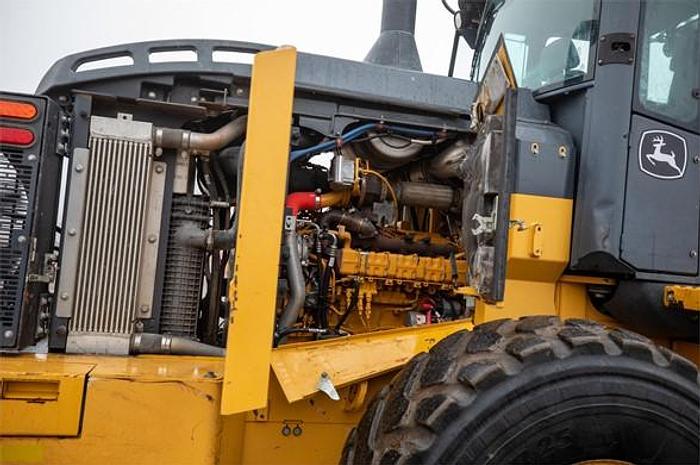 Used 2017 DEERE 544K