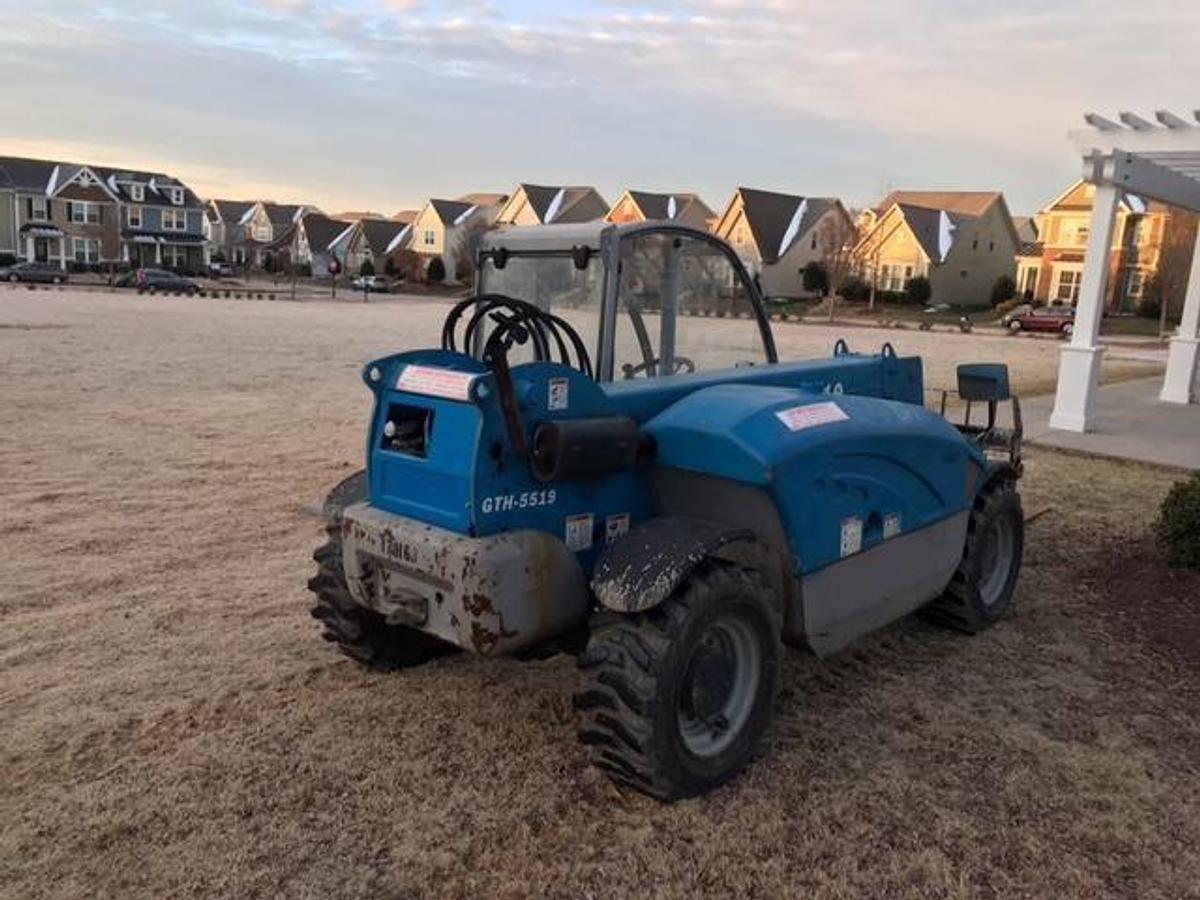 Used 2013 GENIE GTH5519