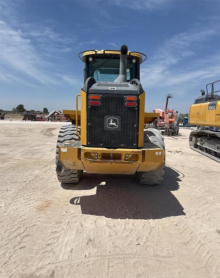 Used 2018 DEERE 544K