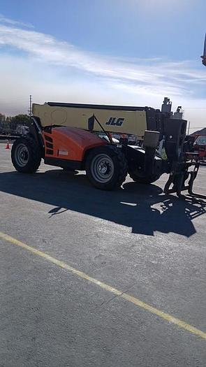 Used 2017 JLG 1055