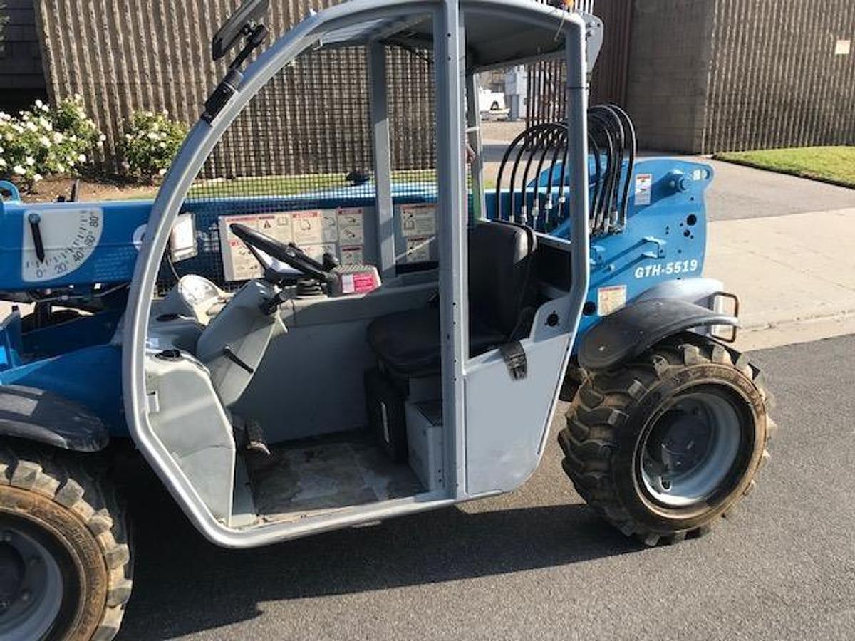 Used 2013 GENIE GTH5519