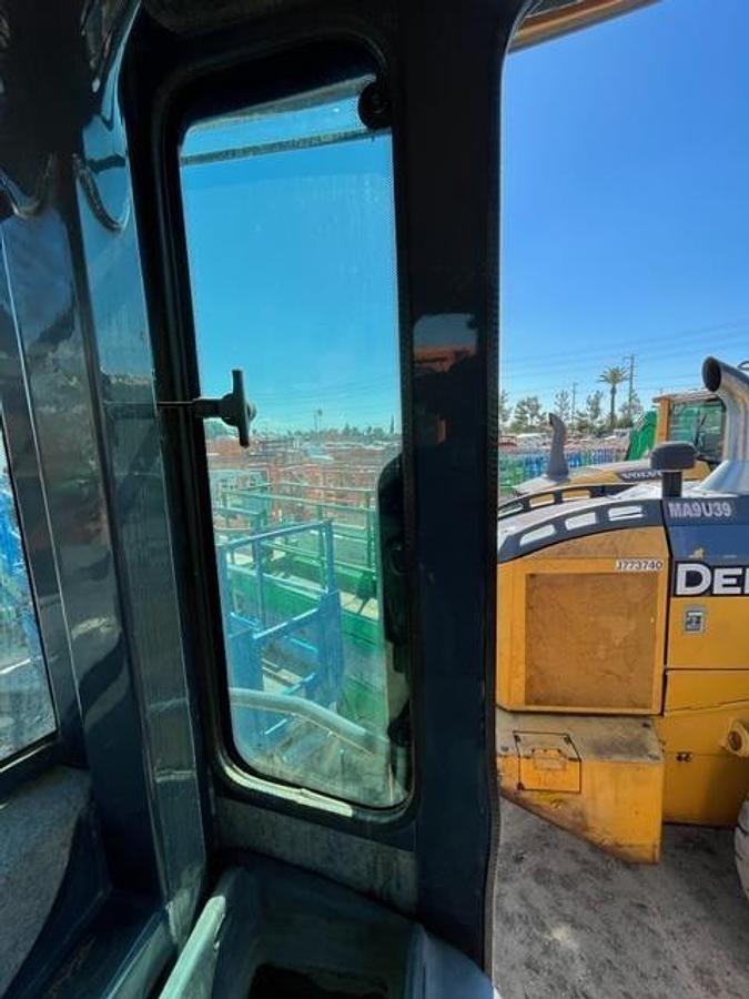 Used 2015 DEERE 544K