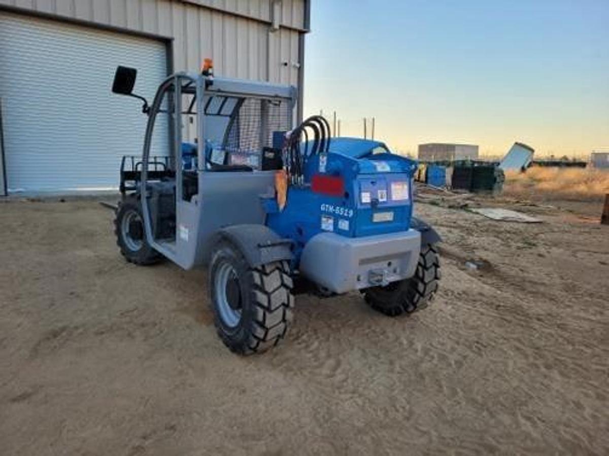Used 2014 GENIE GTH5519