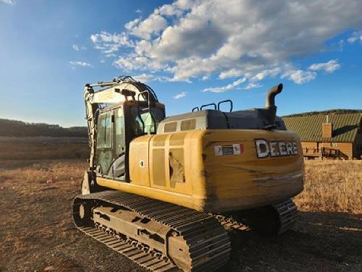 Used 2018 DEERE 210G
