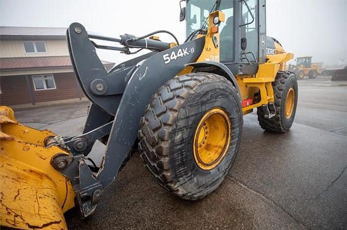 Used 2017 DEERE 544K