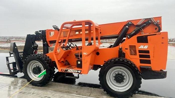 Used 2017 Sky Trak 10054