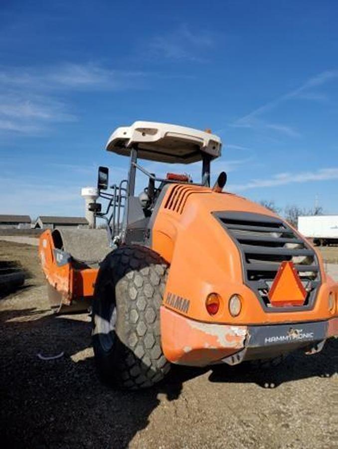 Used 2015 HAMM H11IX