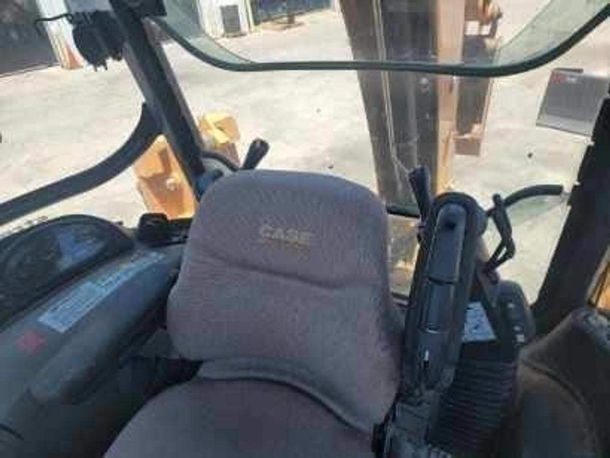 Used 2016 CASE 580N EP