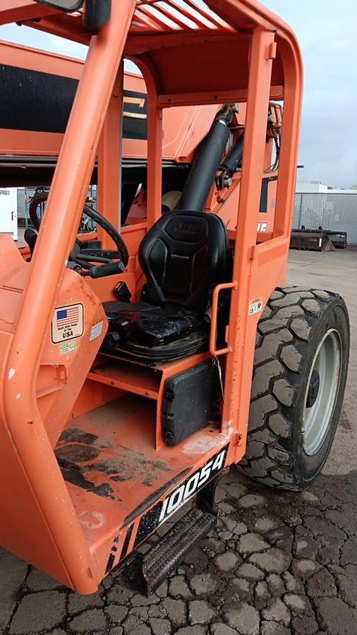 Used 2017 SKY TRAK 10054