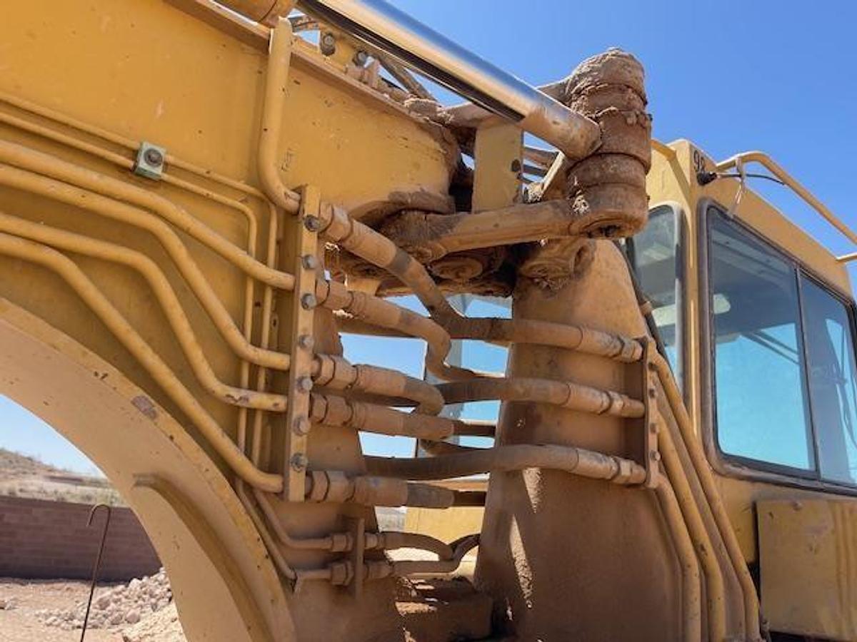 Used 2000 CATERPILLAR 613C