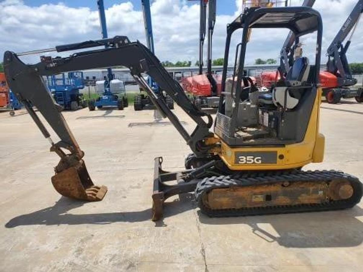 Used 2018 DEERE 35G