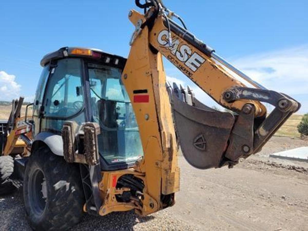 Used 2017 CASE 580N EP