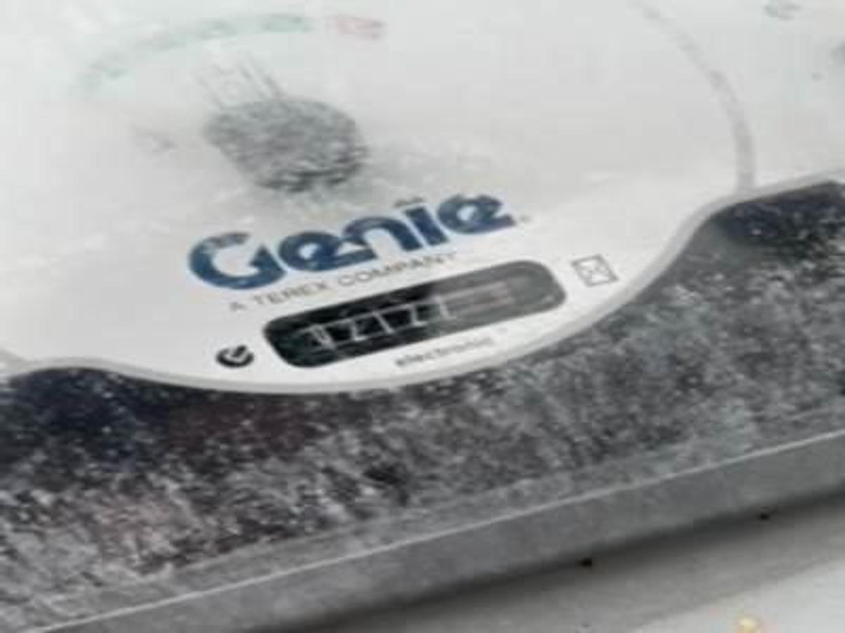 Used 2013 GENIE GTH5519