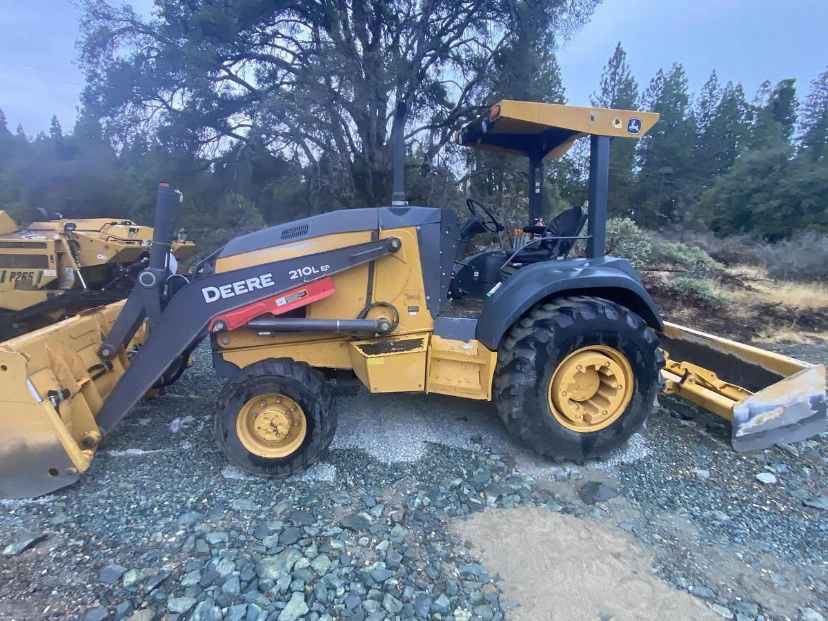 Used 2019 DEERE 210LEP