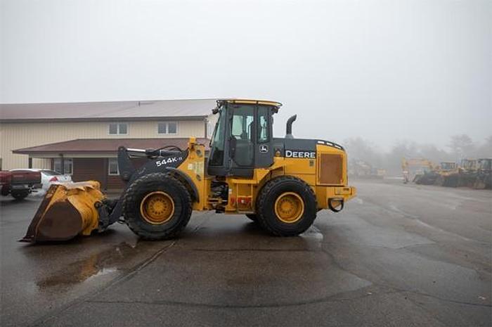 Used 2017 DEERE 544K