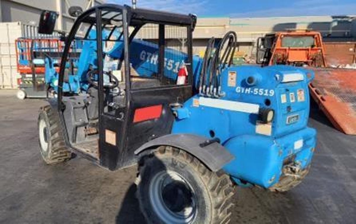 Used 2015 GENIE GTH5519