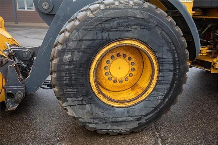 Used 2017 DEERE 544K