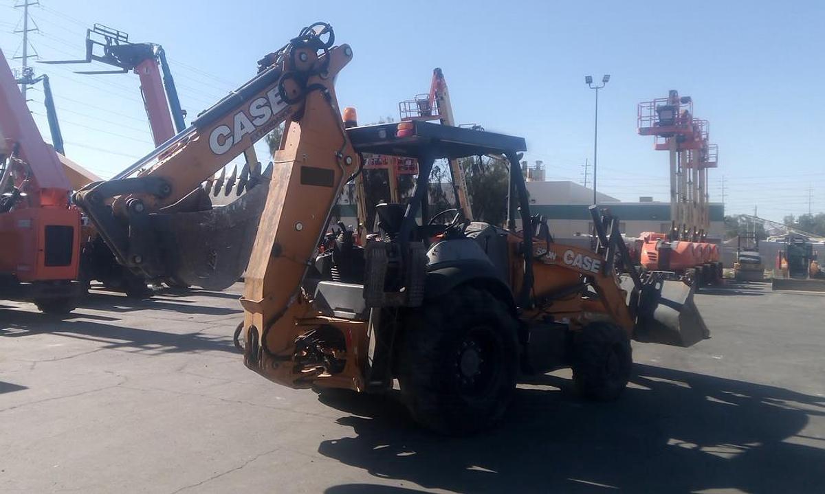 Used 2018 CASE 580N EP