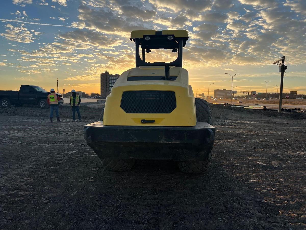 Used 2018 BOMAG BW211D-5