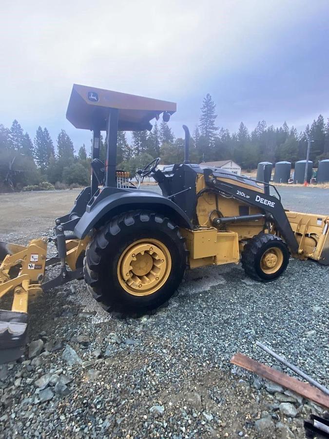 Used 2019 DEERE 210LEP