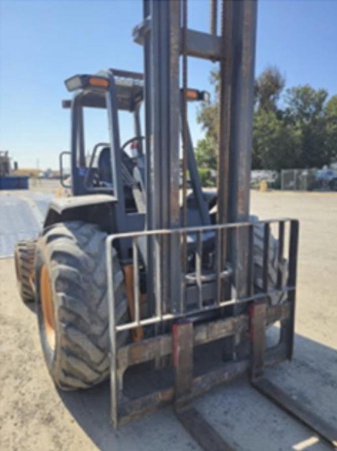 Used 2016 CASE 586H