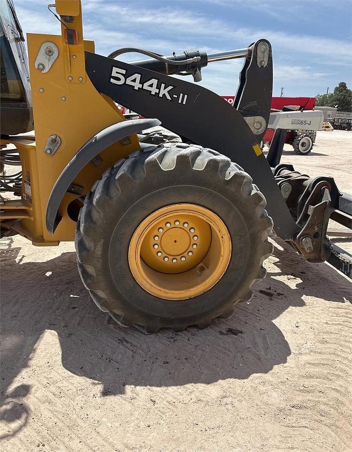Used 2018 DEERE 544K