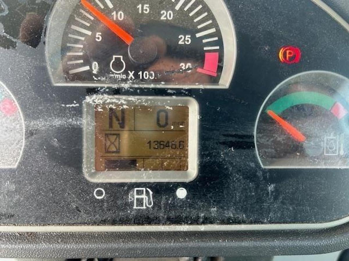 Used 2015 CATERPILLAR 924K