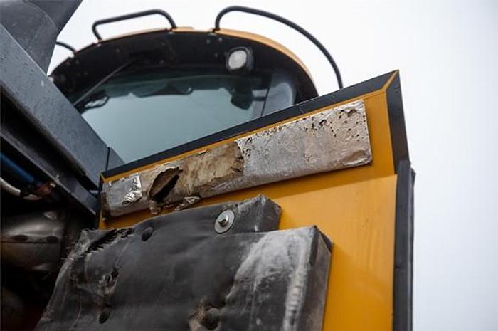 Used 2017 DEERE 544K